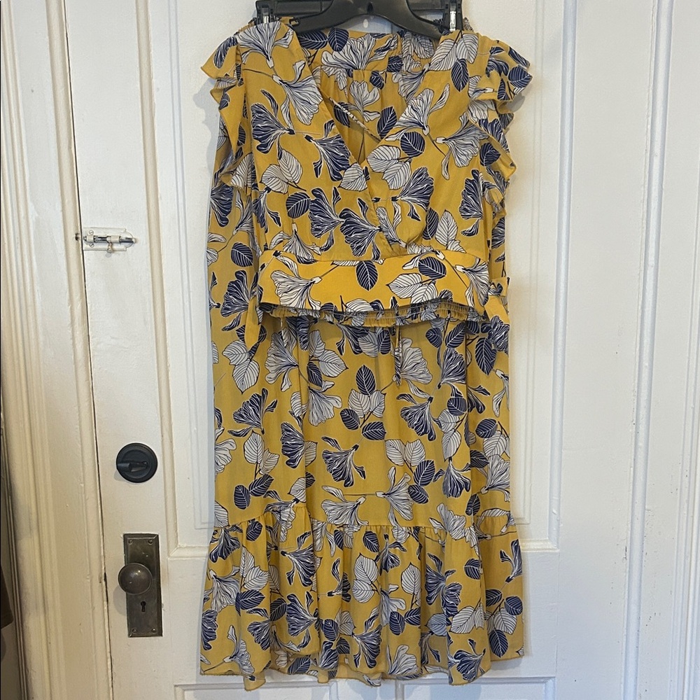 Dokotoo Floral Yellow&Blue 2 Piece Set-Crop Top w/cap sleeves & Flowy Maxi Skirt